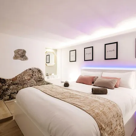 Pebble House *