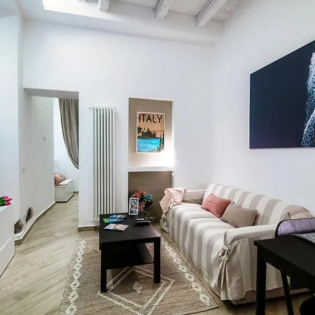 Pebble House Apartment *