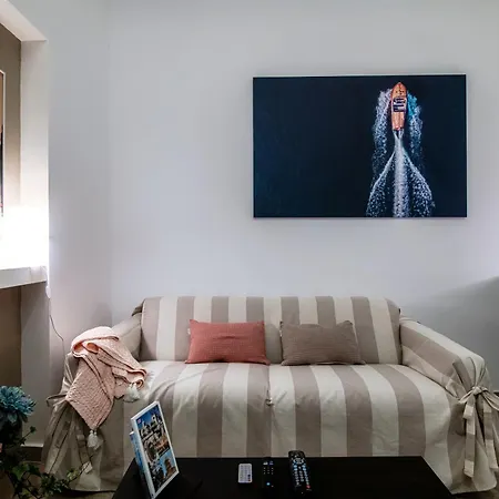 Pebble House Apartment Como