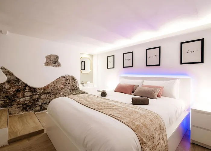 Pebble House *
